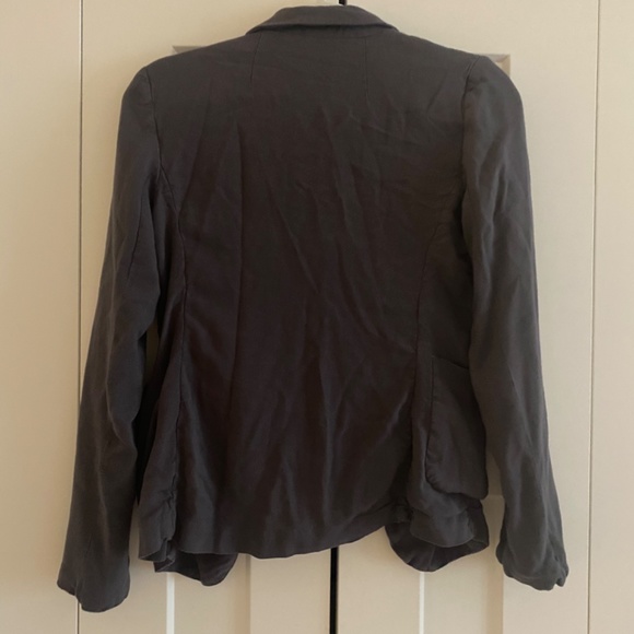 Aritzia Talula Kent Blazer - Picture 2 of 3